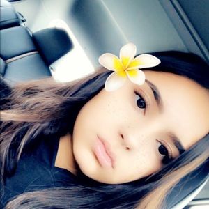 Meet your Posher, Donya